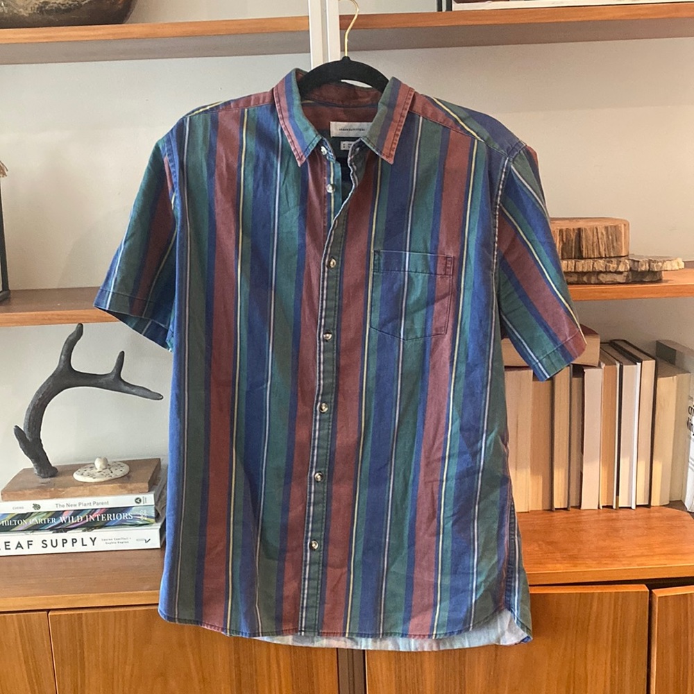 URBAN OUTFITTERS VINTAGE RETRO BUTTON UP SHORT SLEEVE MEDIUM